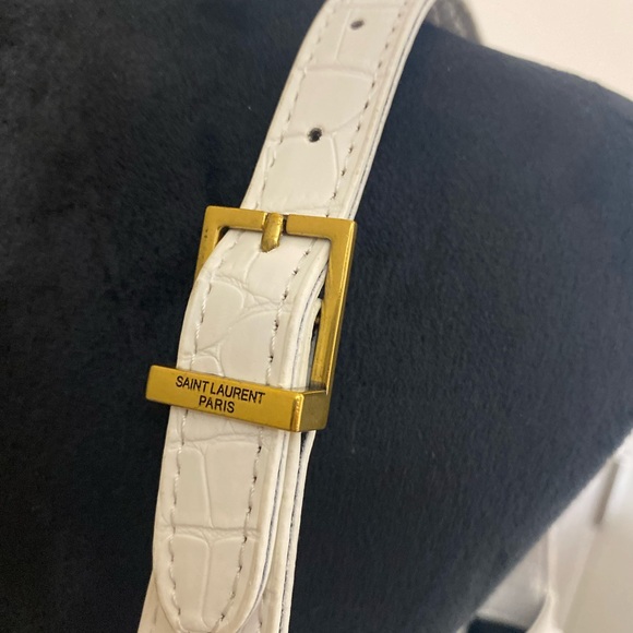 Fashion White ParisLe 5 a 7 Croc Embossed Shoulder Bag with Gold Mono Accents - Picture 9 of 11